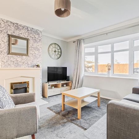 Comfy And Freshly Redecorated Home By Our Home Short Stays Close To Town Centre With Free Parking Bedford Extérieur photo