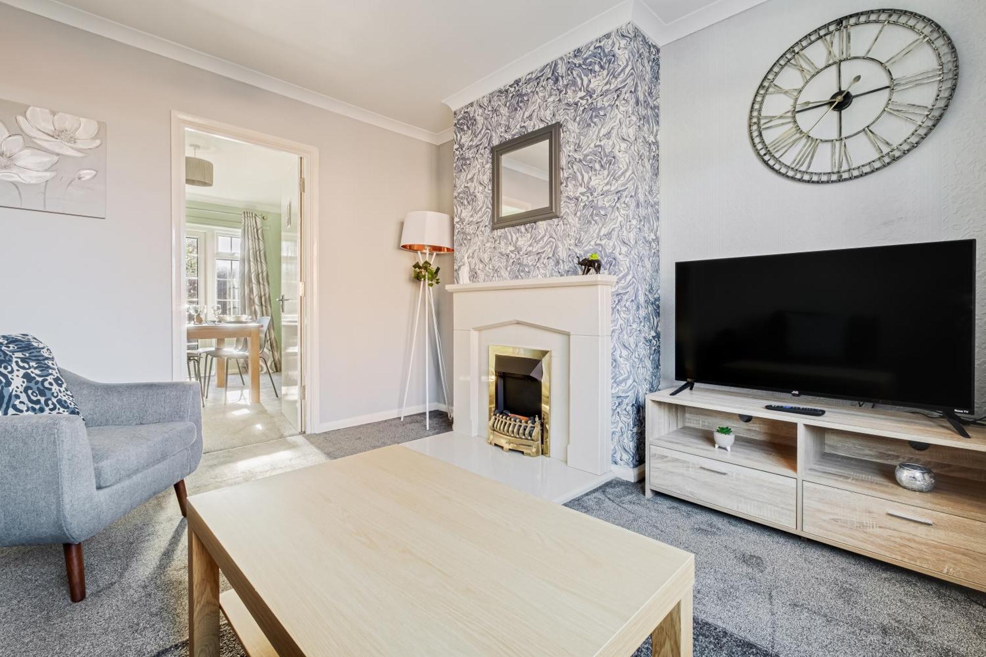 Comfy And Freshly Redecorated Home By Our Home Short Stays Close To Town Centre With Free Parking Bedford Extérieur photo